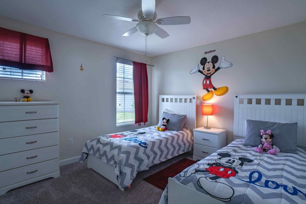 Champions Gate Magical Retreat upstairs kids Mickie and Minnie Mouse themed bedroom