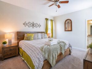 Champions Gate Magical Retreat downstairs ensuite bedroom green